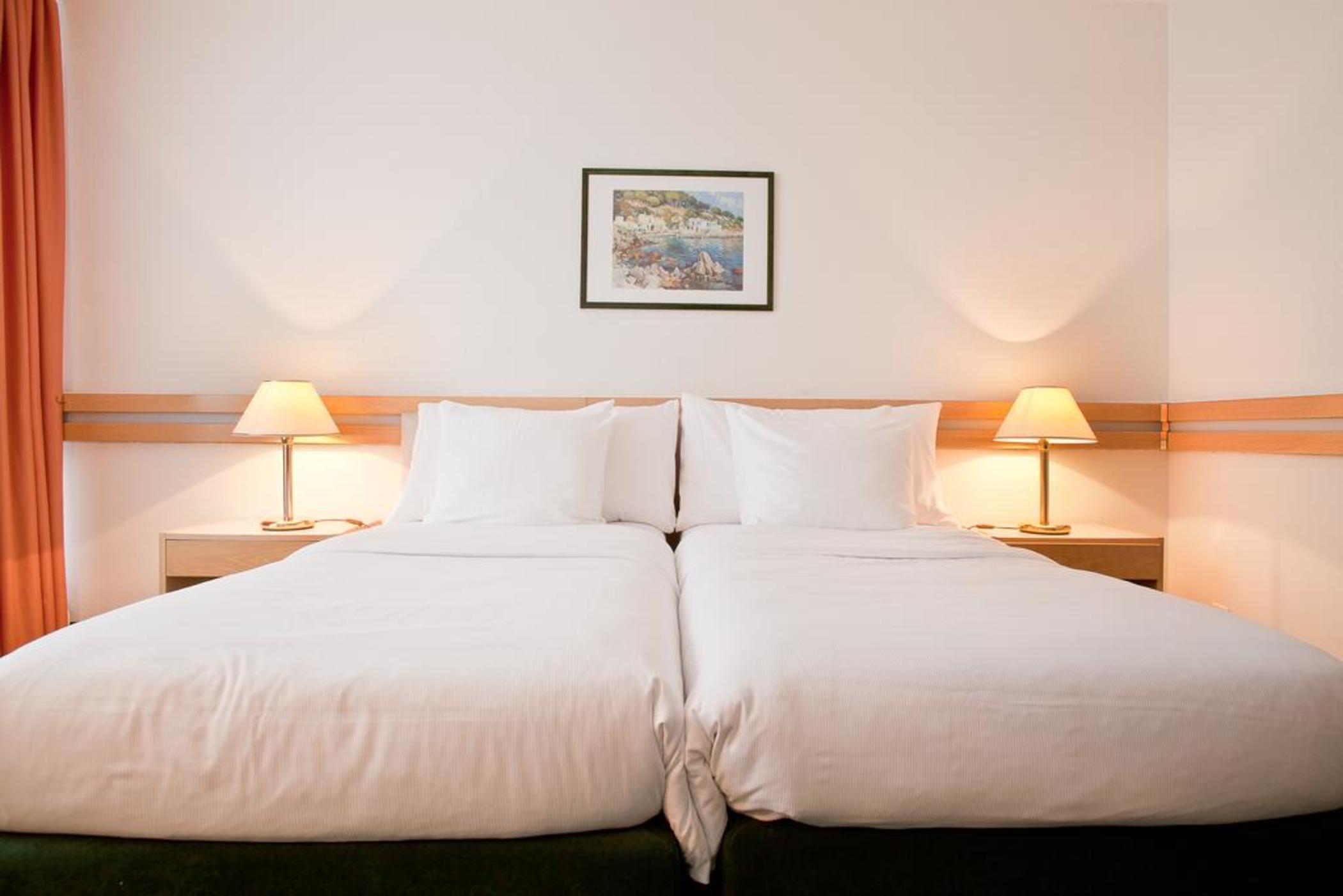 Longchamp Hotel
