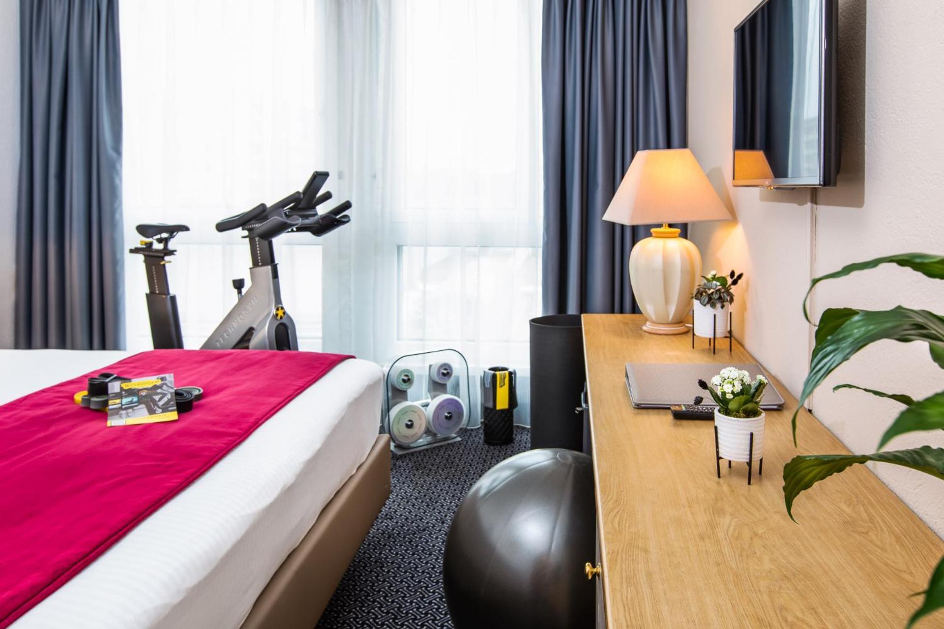 Longchamp Hotel