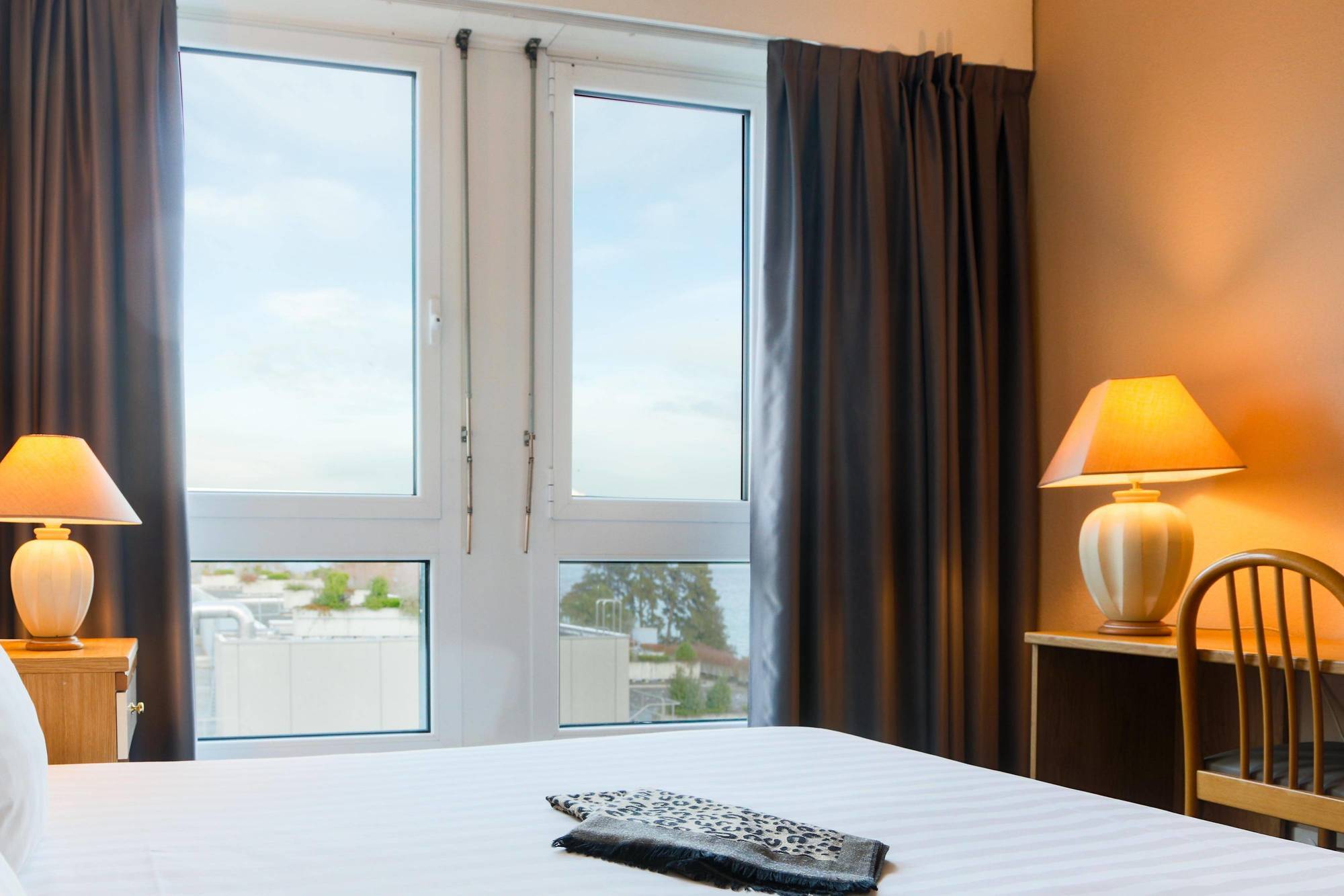Longchamp Hotel 3*