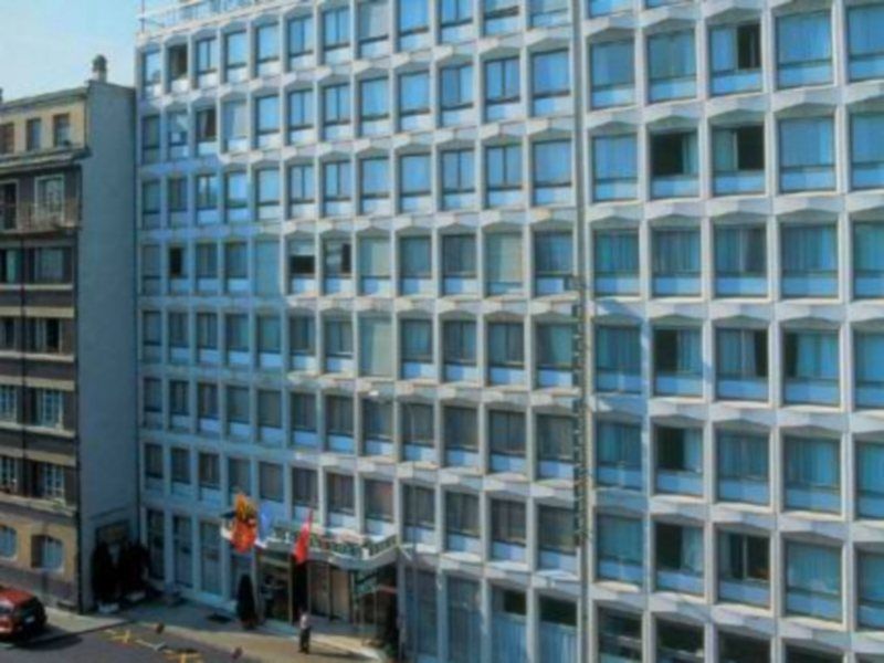 Longchamp Hotel