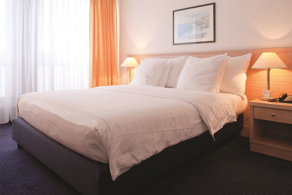 Drake Longchamp 3* Geneva
